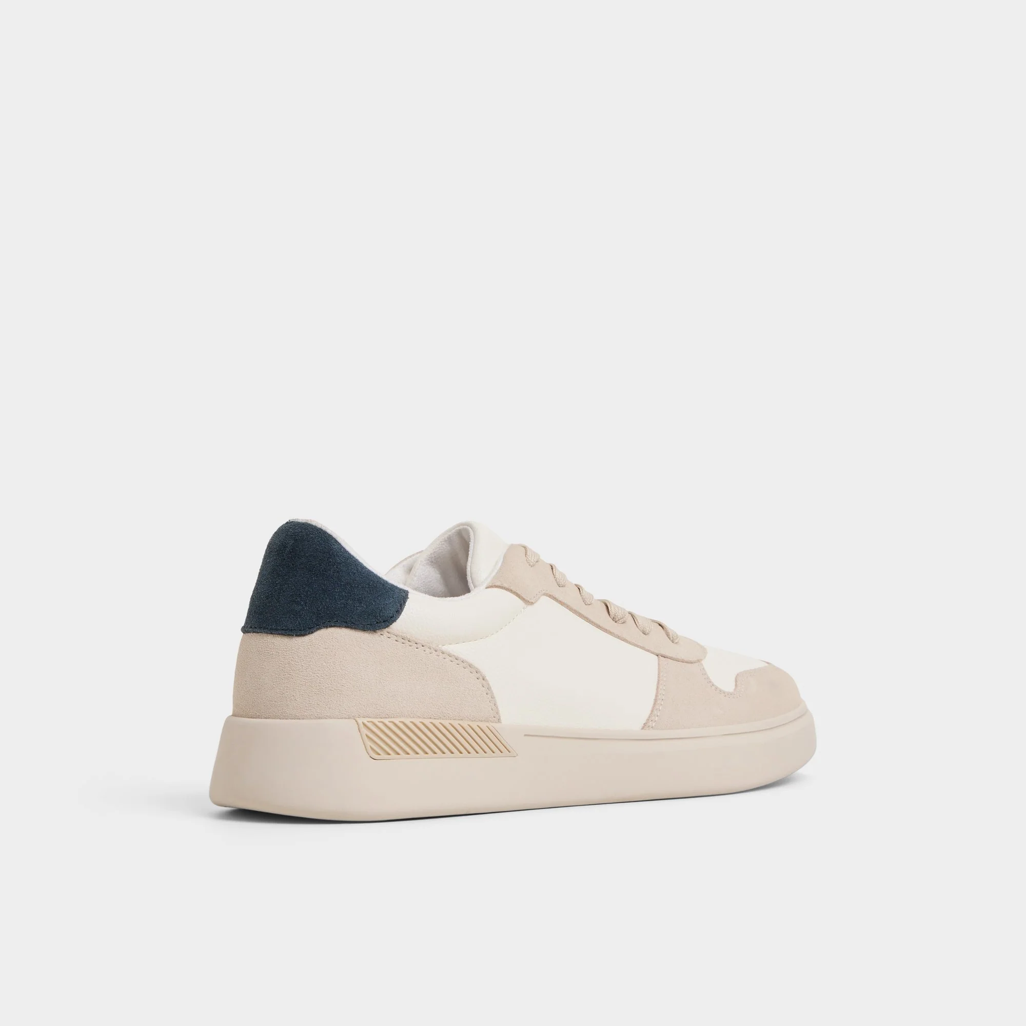 Retrosneaker 2 Retrosneaker