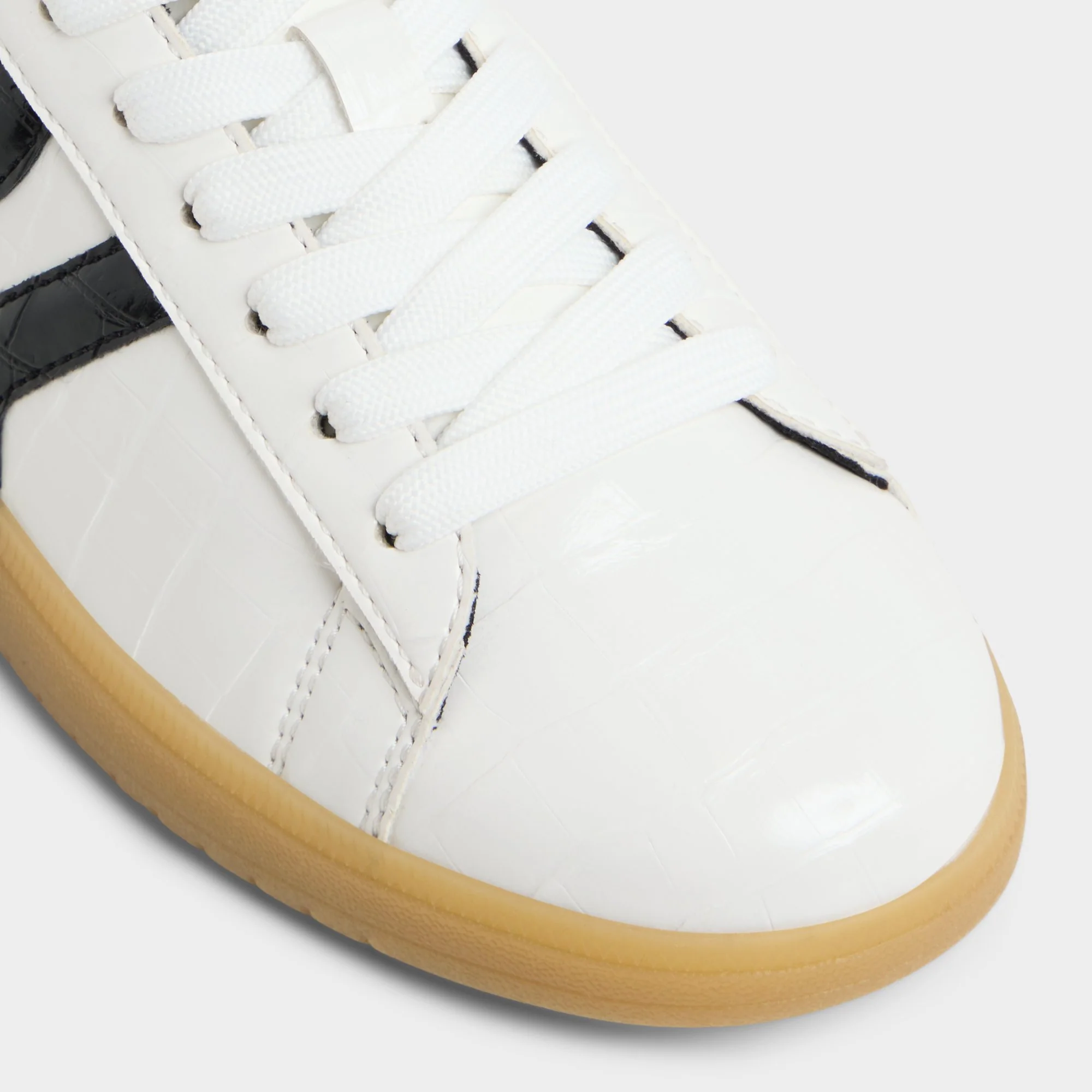 Chicsneaker2 5 Chicsneaker2