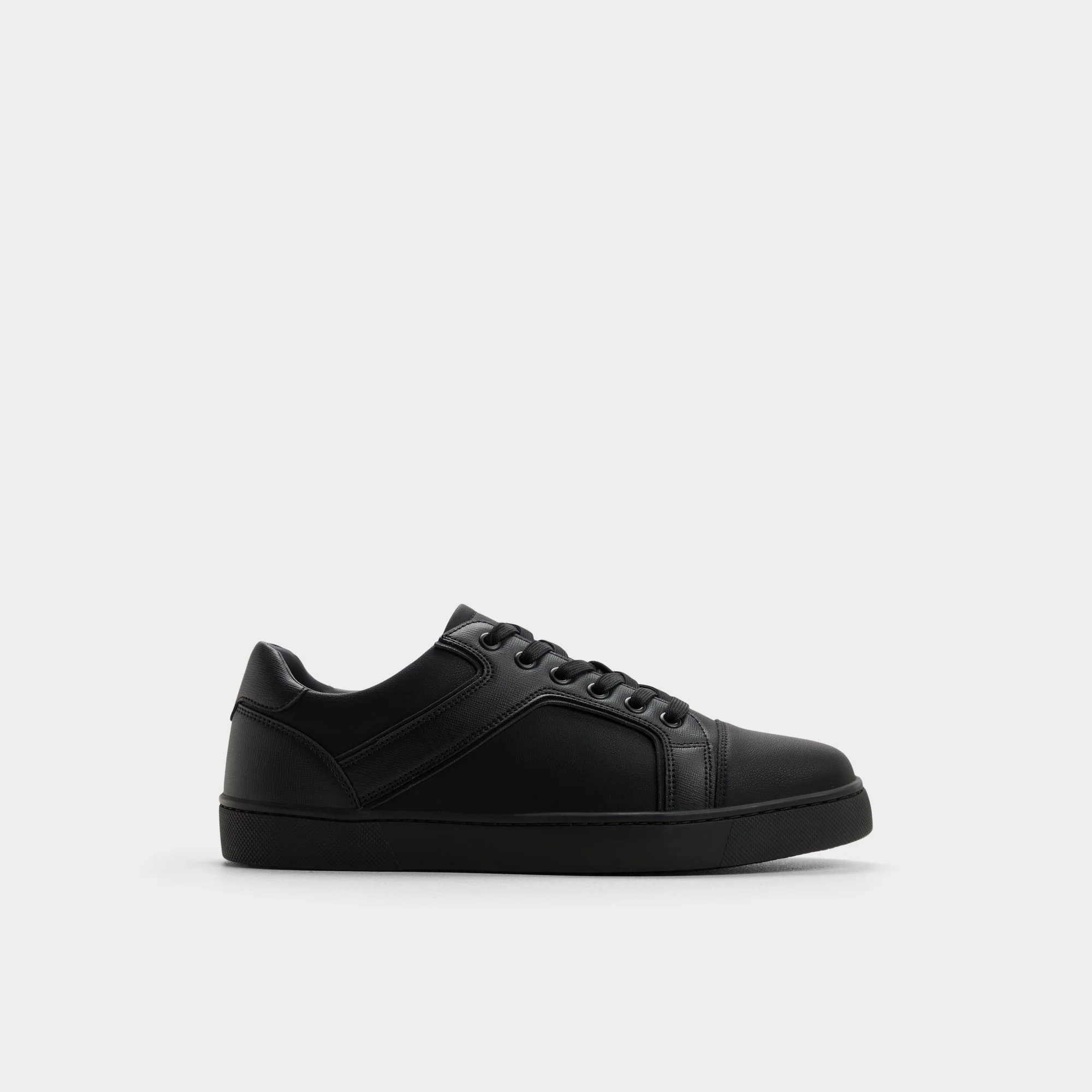 Suitsneaker