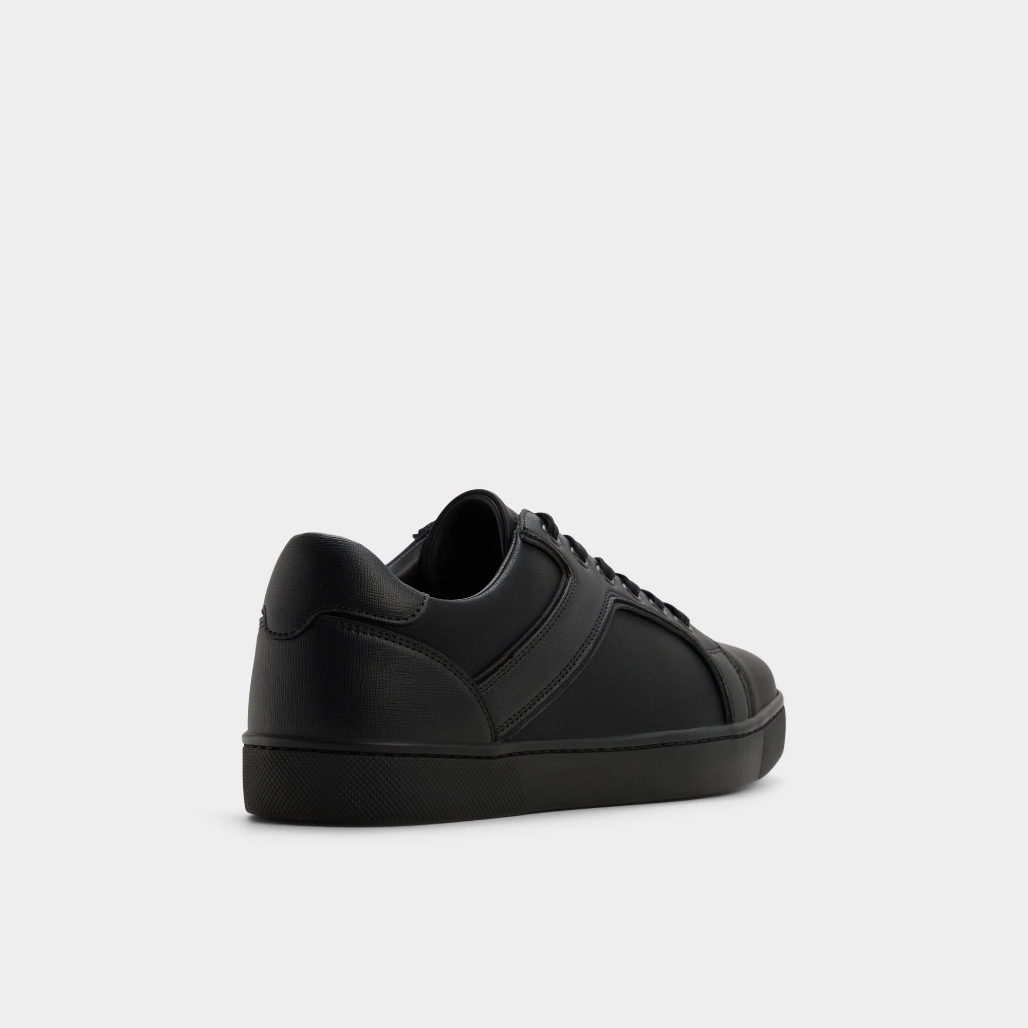 Suitsneaker 2 Suitsneaker