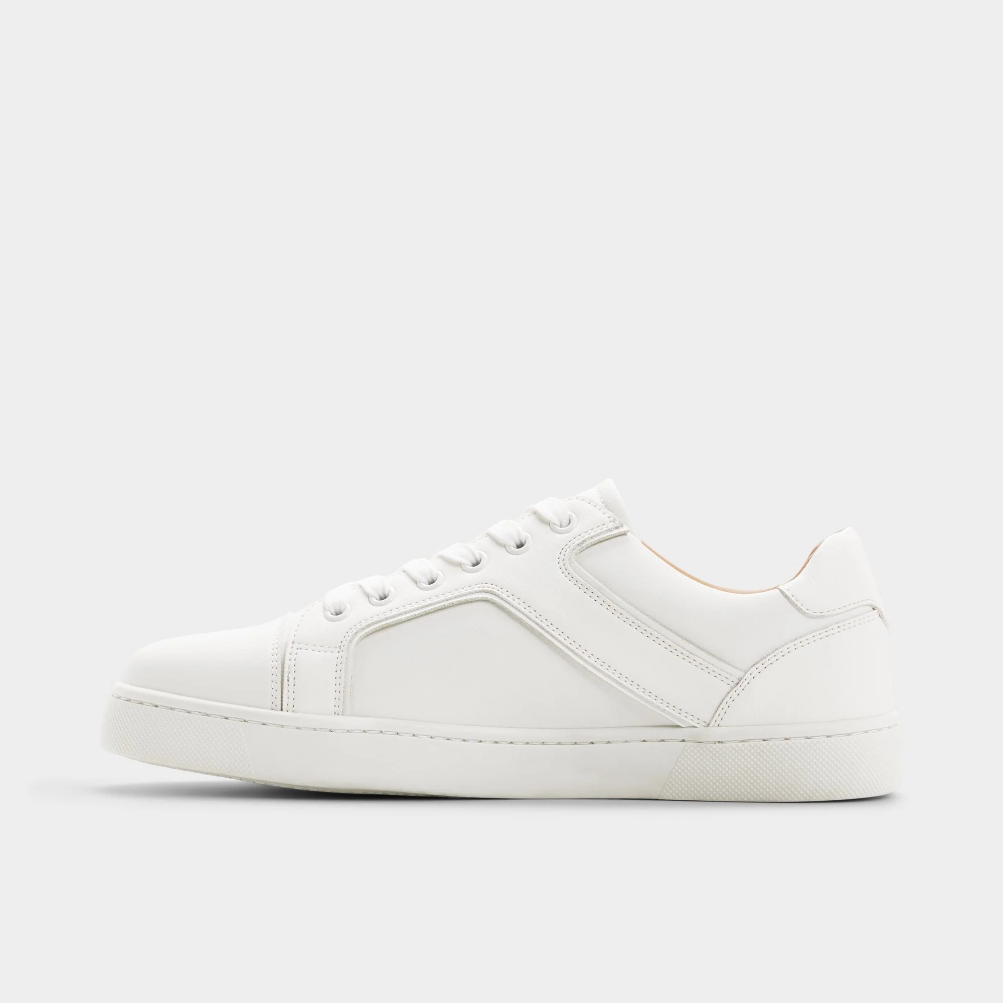 Suitsneaker 3 Suitsneaker