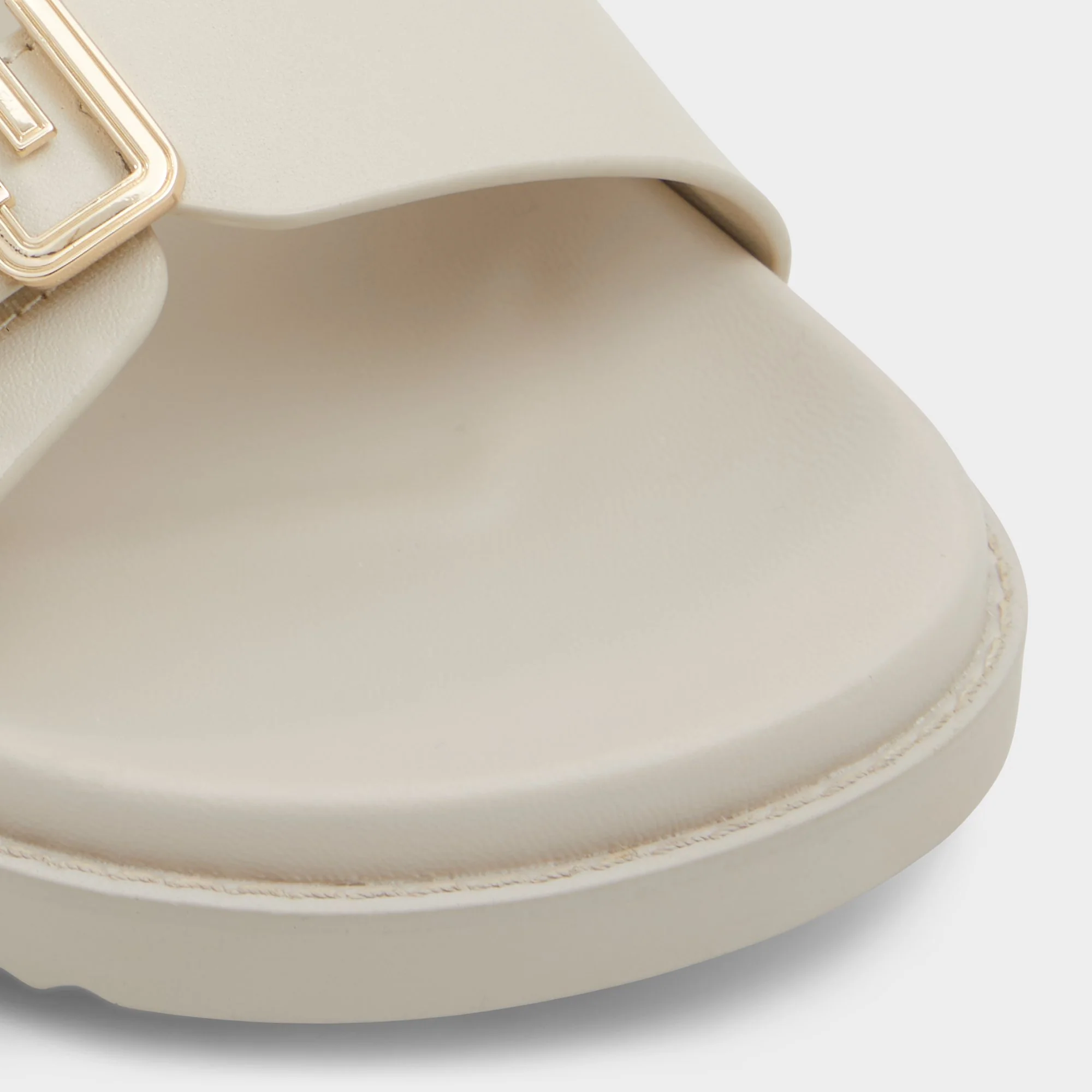 Alessie 5 Alessie